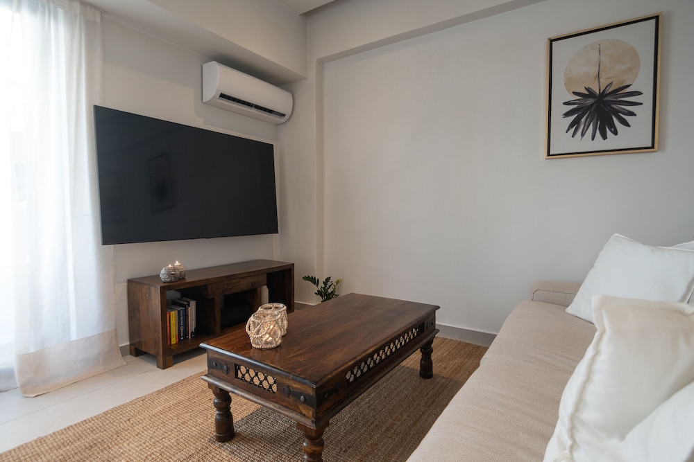 Pagrati Urban Living