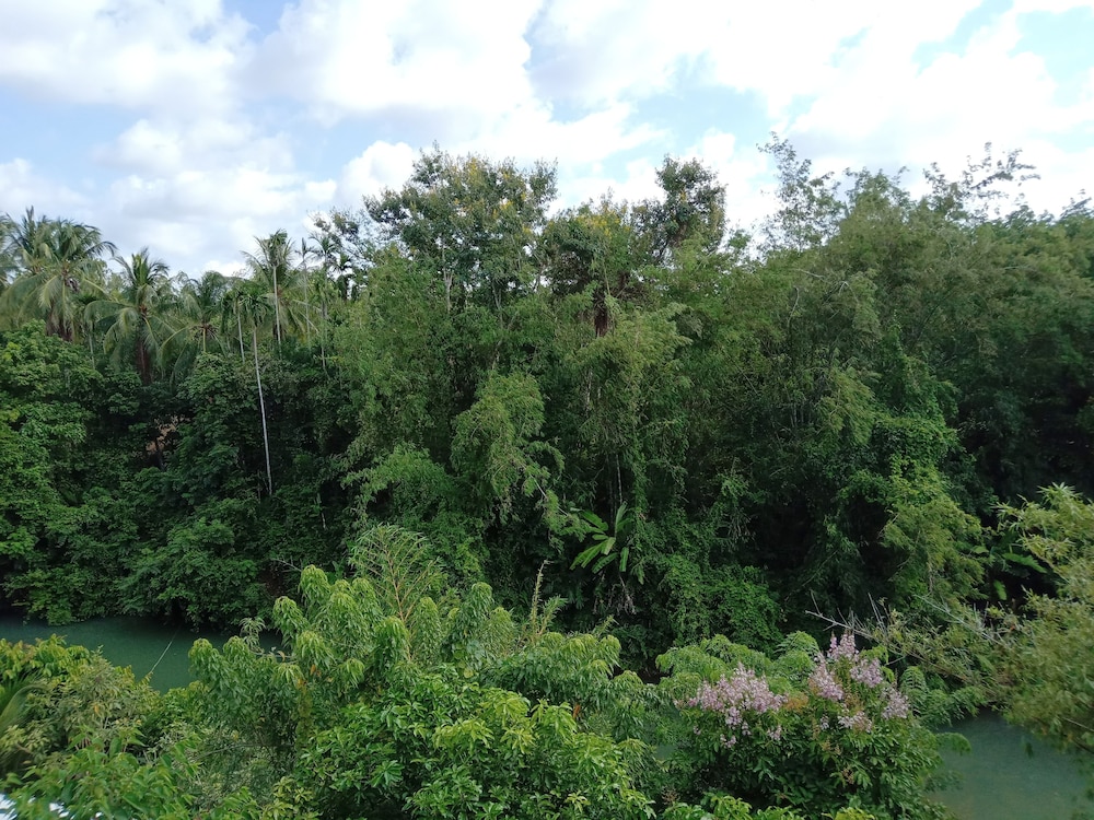 Ban Kiangnam Resort