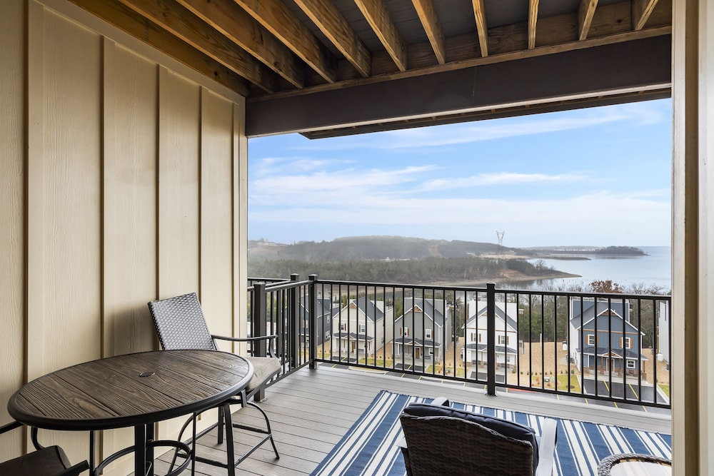 Majestic Lakeview Destination Unmatched Location