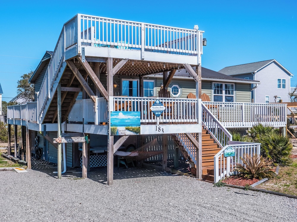 In Good Sands by Topsail Realty