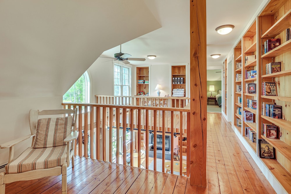 Rural Retreat 3 Mi to Morrisville & Rail Trail!