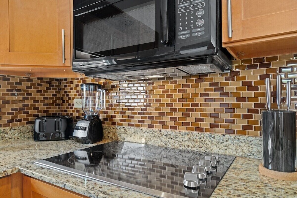 Puerto Rico Ocean Park Loft Vacation Rental With Parking Otium Rentals - Property Image 12
