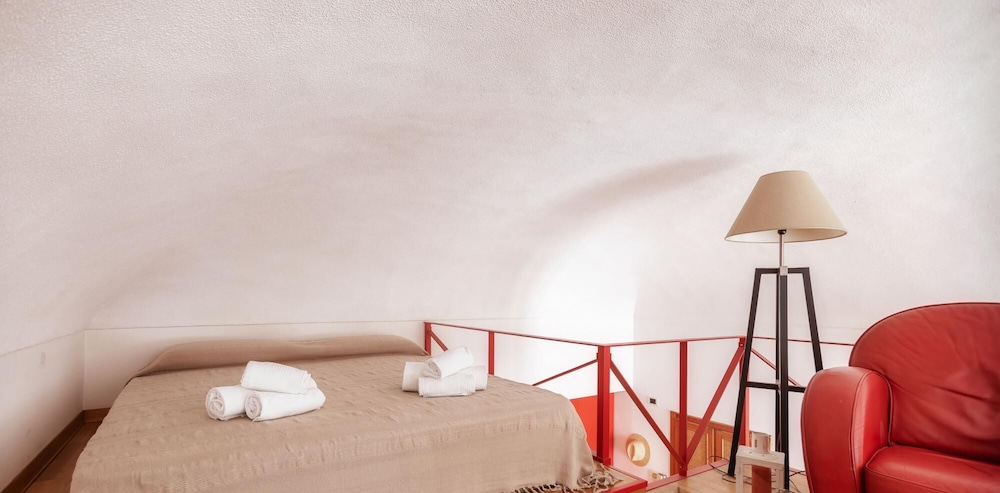 Central Festival Apartment by Wonderful Italy view 5