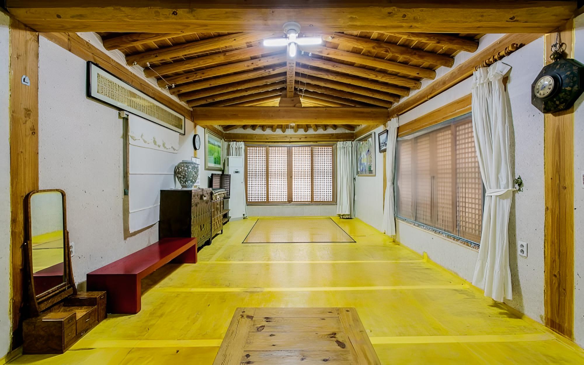 Byeokdosan Hwangtobonga Pension view 2
