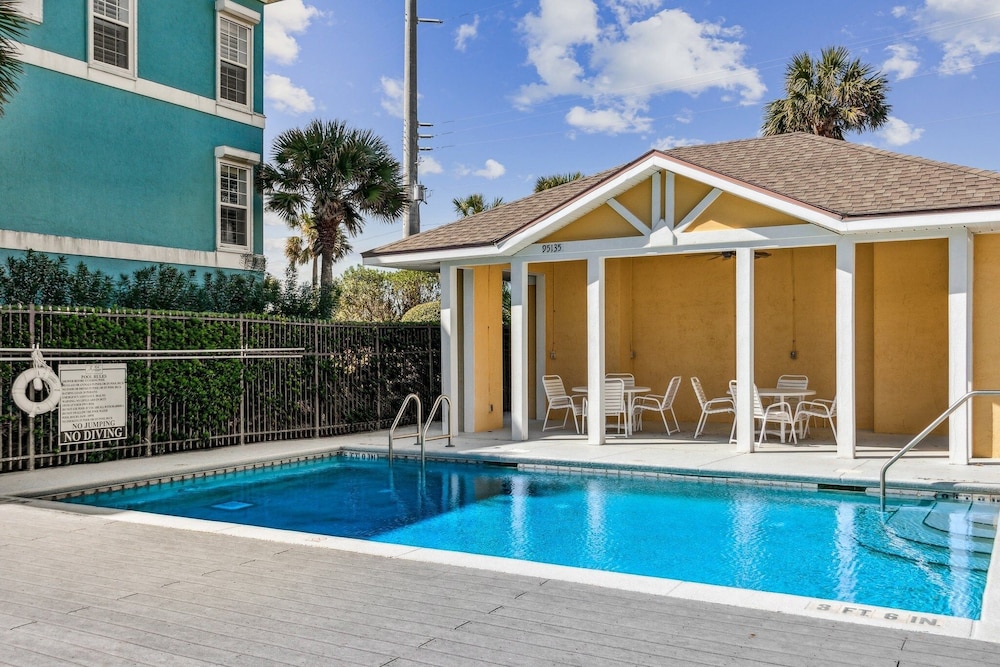 Sandpiper Loop 95076 3 Bedroom Townhouse