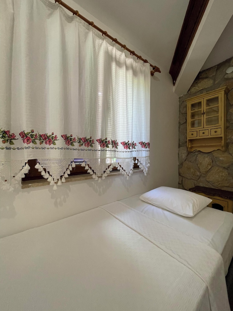 guesthouse by west