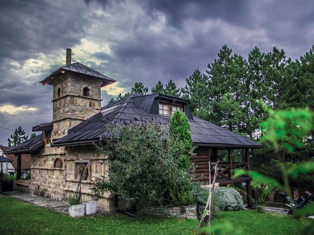Zdravkovac Country Club view 5