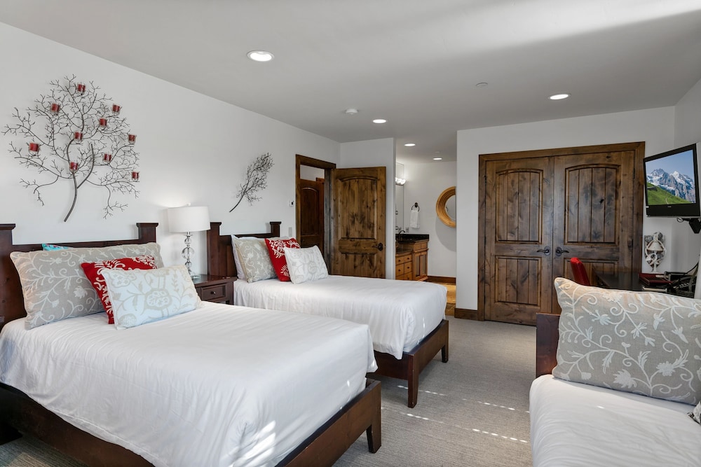 10 - Three Bedroom with Spa Stag Lodge 3 Condo