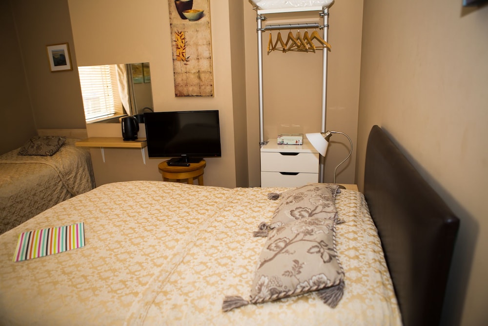 Oak House B&B