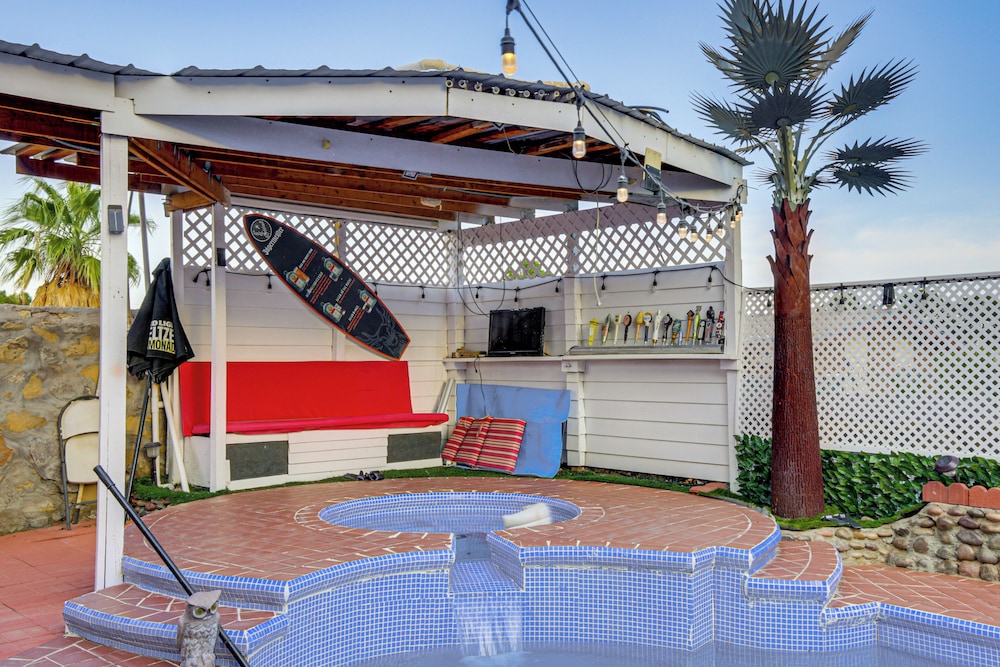 13 Mi to Downtown El Paso: Home w/ Game Room & Bar