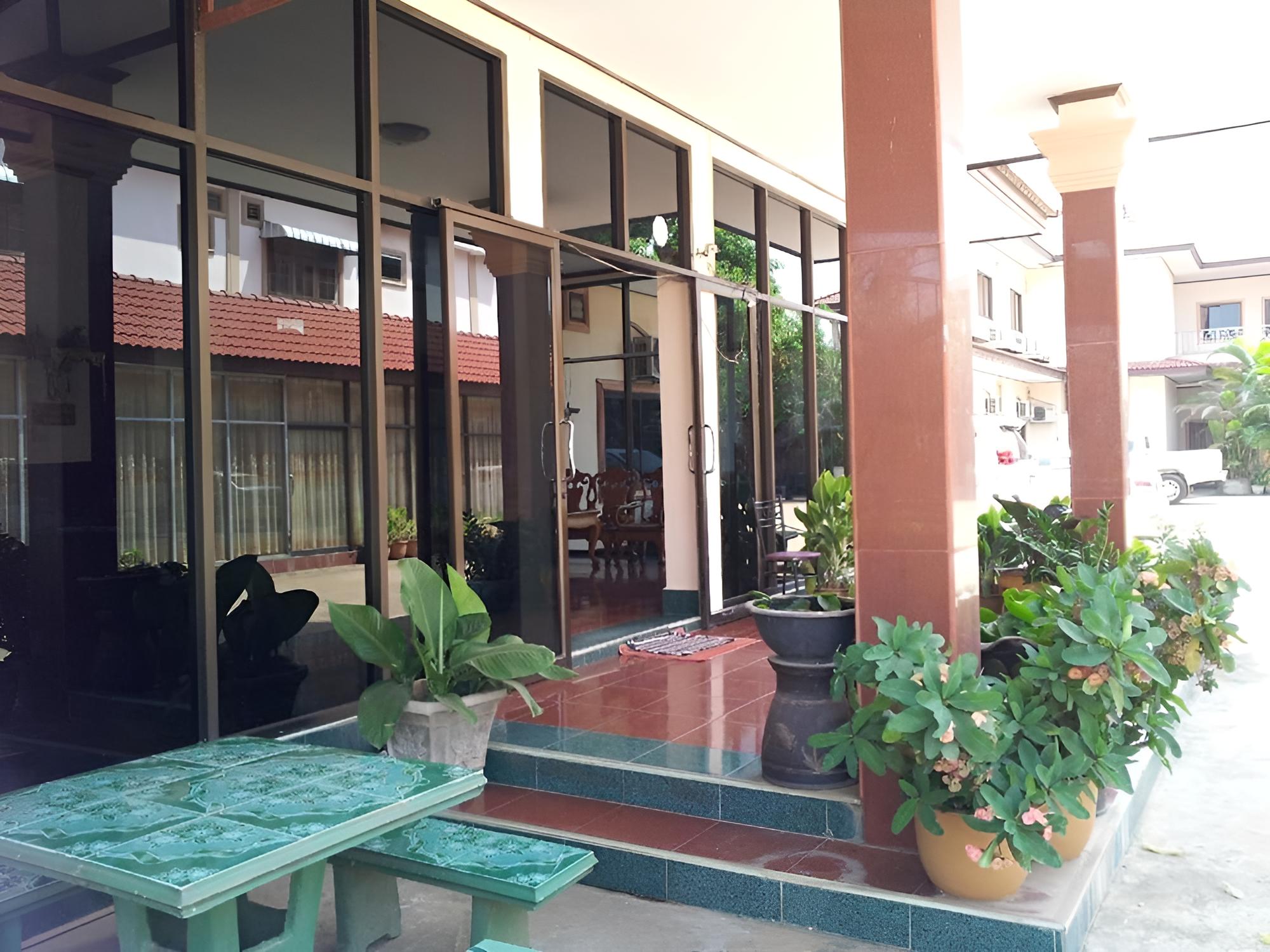 La Ong Dao Hotel 2