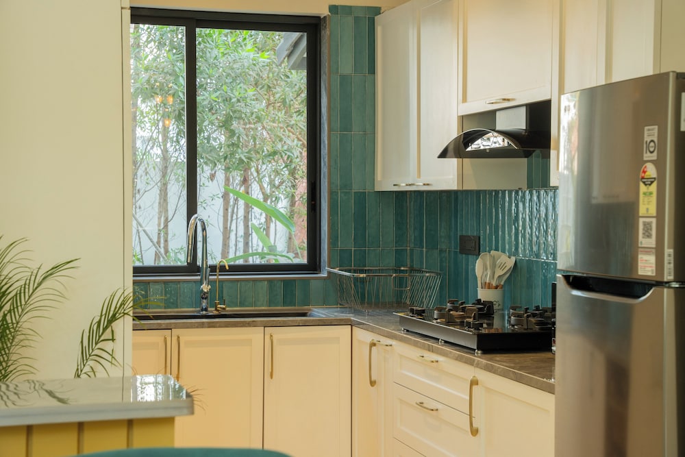 ELIVAAS Laguna Camellia | Luxe 4 BHK Villa Near Popular Beaches with Private Pool
