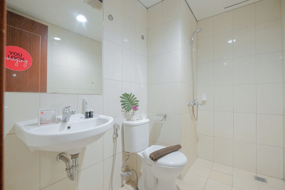 Well Designed and Warm 2BR Apartment at Vittoria Residence