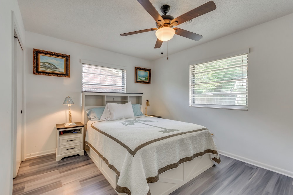 Swim, Golf & Relax: Family-friendly Pensacola Gem