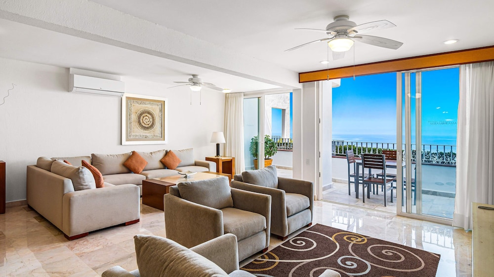 HOLT Grand Miramar Residences