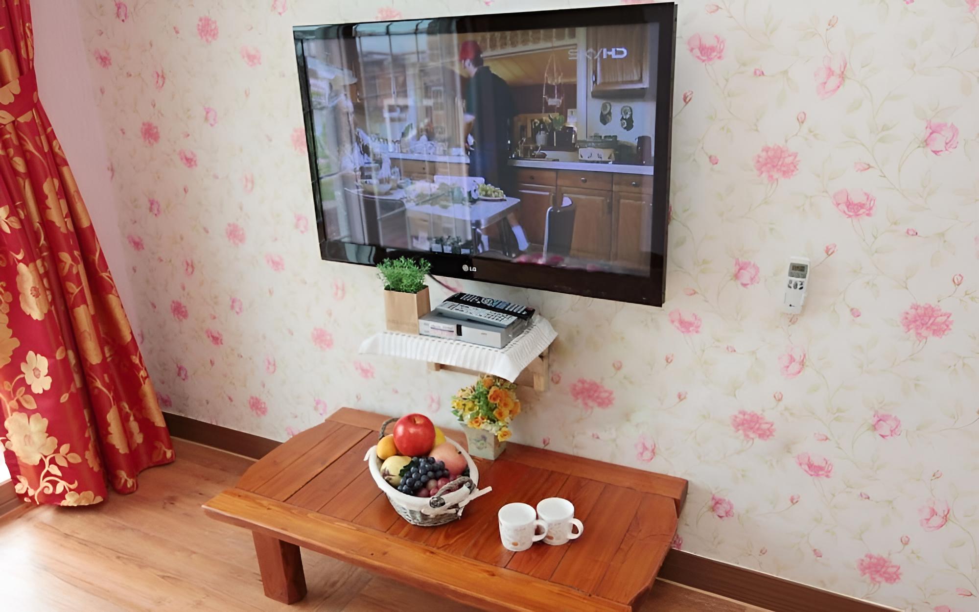 Namhae Memory Plus Bed and Breakfast view 2