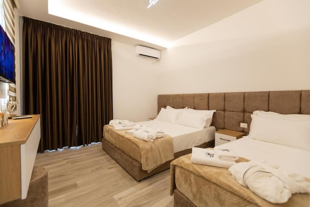 Zani's Villa
