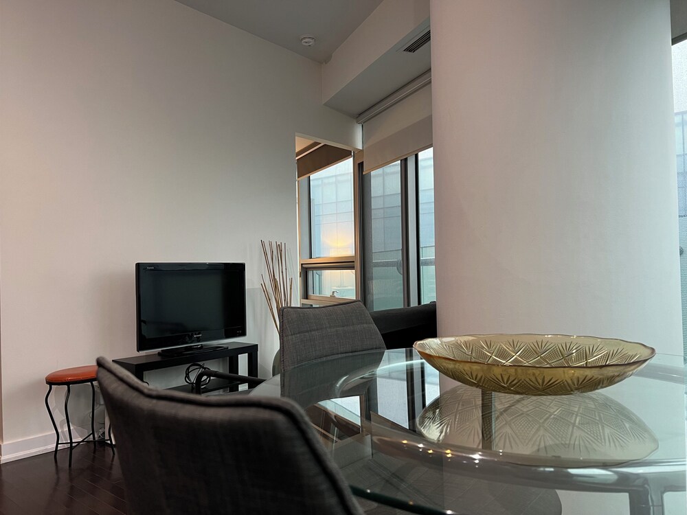 Elite Urban Lodgings - Image 4