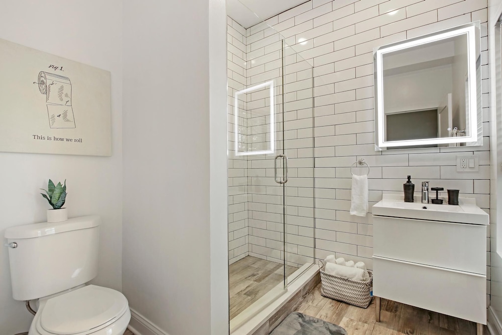 Prime 3BR Apt - Lawndale rep - Image 2