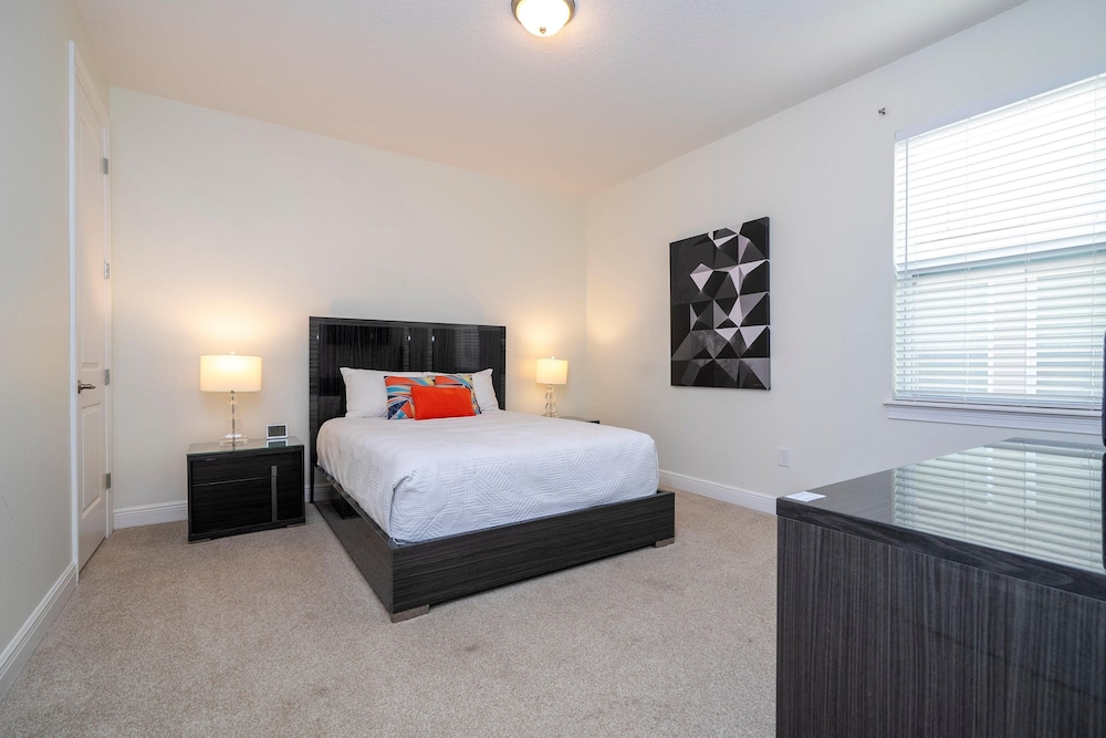 421 NP - Exquisite Retreat at Encore Resort