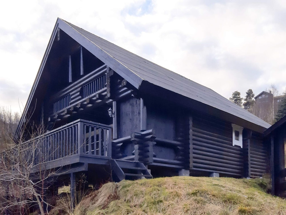 6 Person Holiday Home in Tjorhom