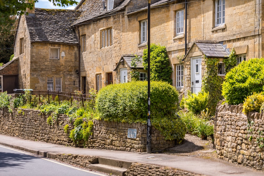 Royal Oak Cottage