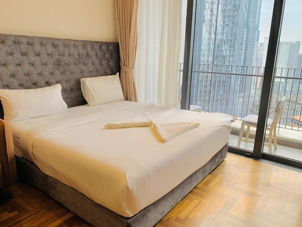 The Mews KLCC By Service Apartment