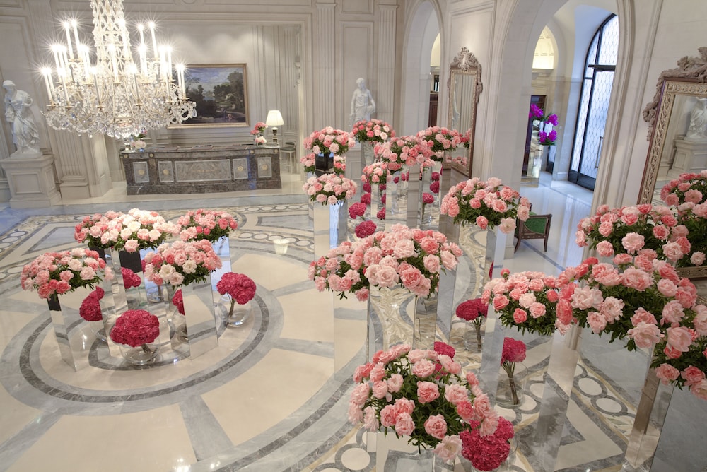 Four Seasons Hotel George V-1