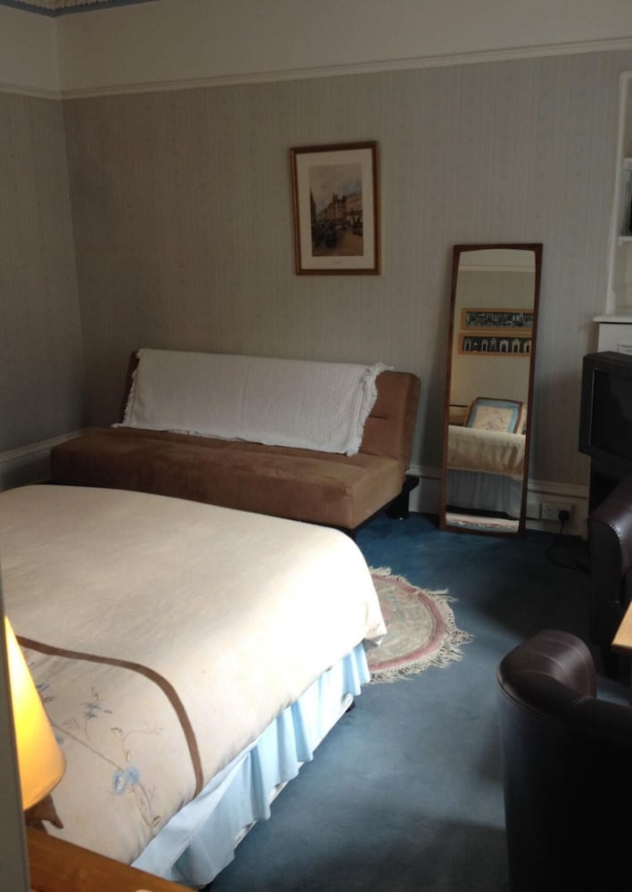 Tanglin House Hotel