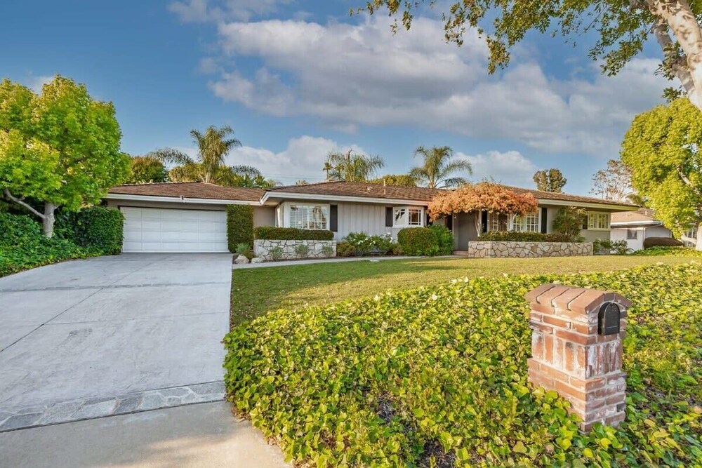 @ Marbella Lane - Serene Ranch Style Home W/pool