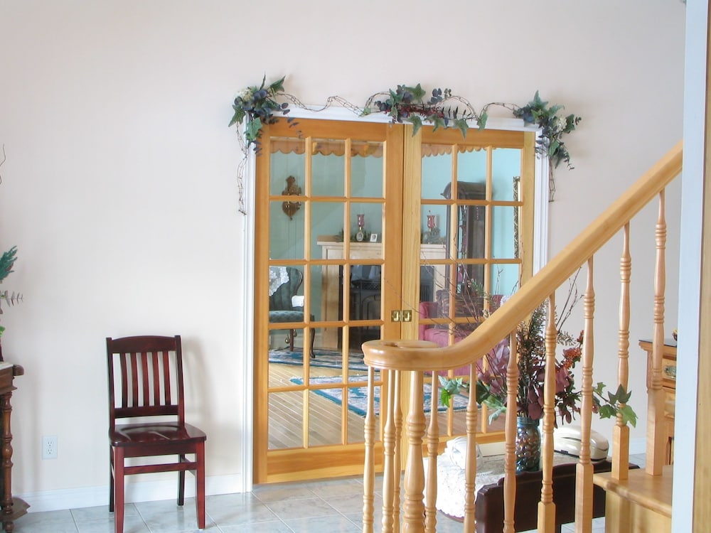 New Horton Lake Inn