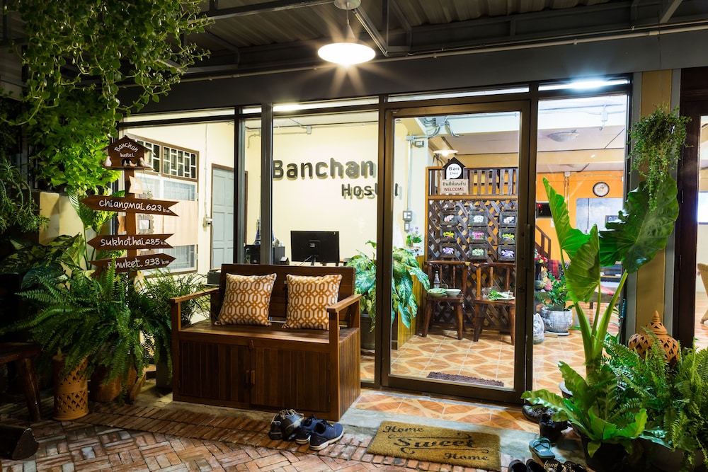Banchan Hostel