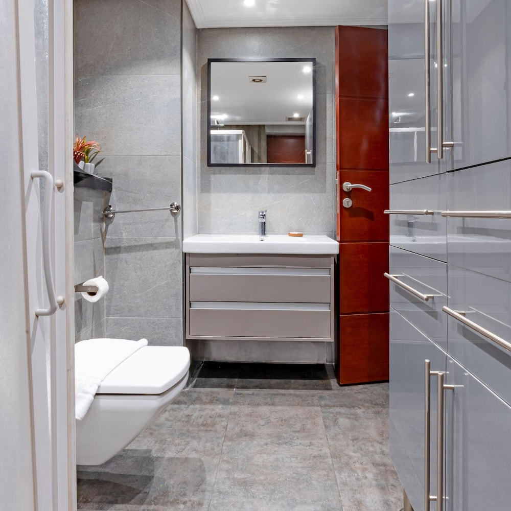 Vesta - Luxury APT - 1BR - Mountain View Residence