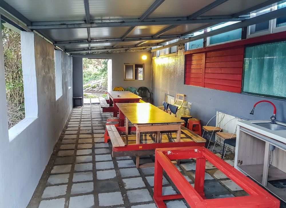 Jeju Cloudy Field House