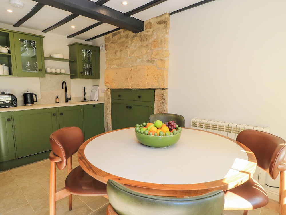 Broadway Cottage