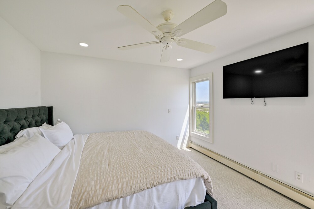 Panoramic Ocean Views: Westhampton Haven w/ Pool