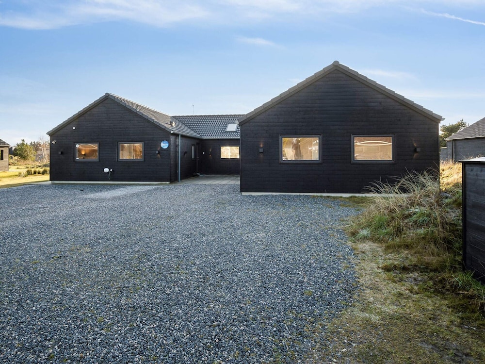 5 Star Holiday Home in Romo