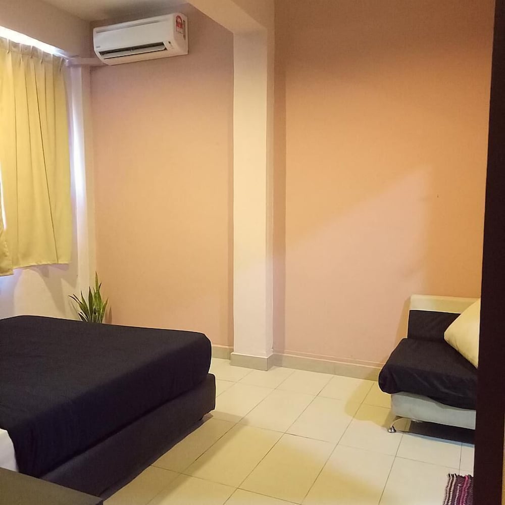 HOOD - Hostel