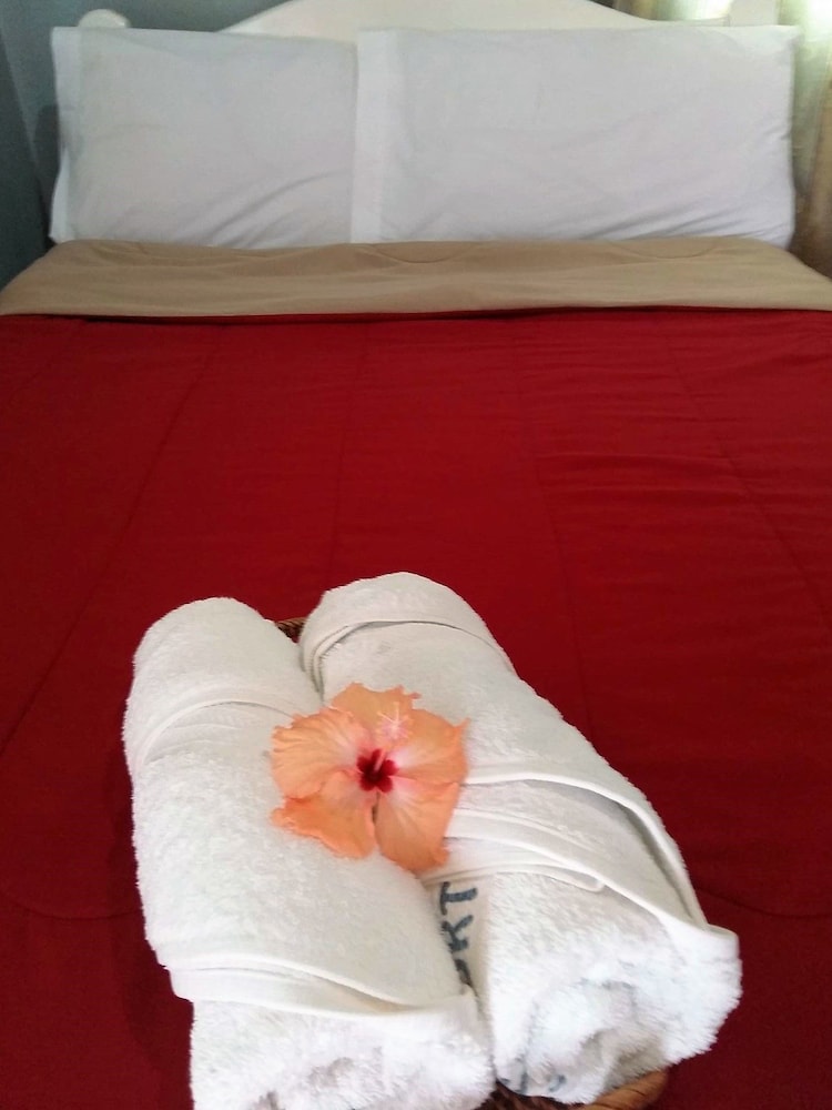 Coco Grove Nature Resort and Spa