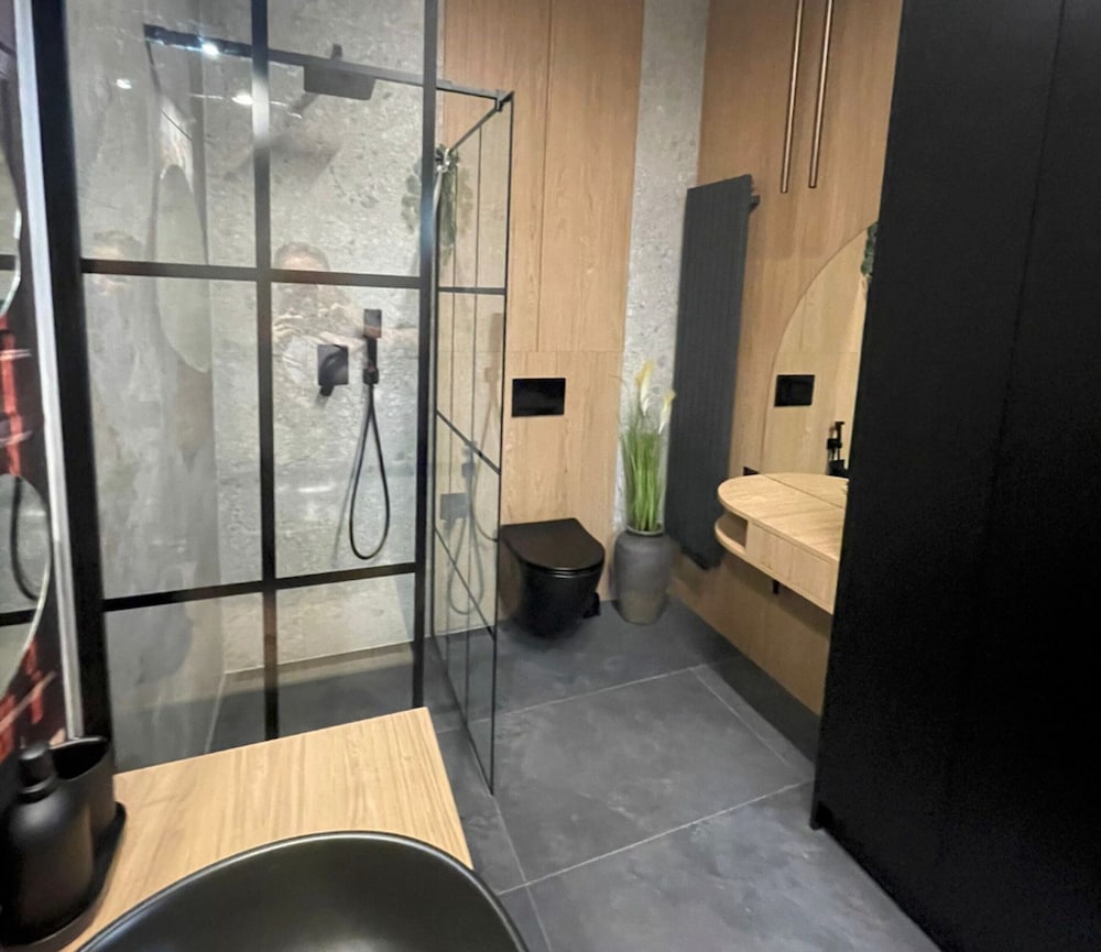 A Comfortable Apartment in the Heart of the City