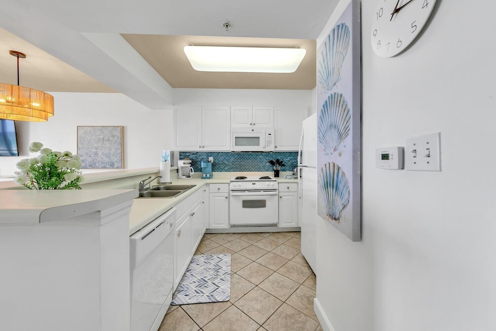 Pelican Isle 211- Sugar Sands Retreat