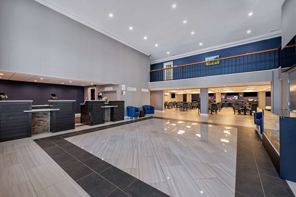 Lexington Vacations - Clarion Hotel Conference Center - North - Property Image 7