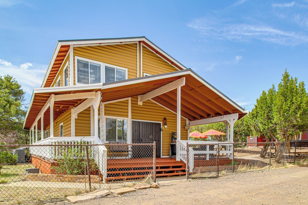 Hike & Snow Play! Heber Haven w/ 2 Living Areas