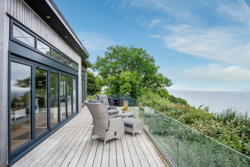 Shearwater 30 - 2 Bedroom Lodge - Summerhill