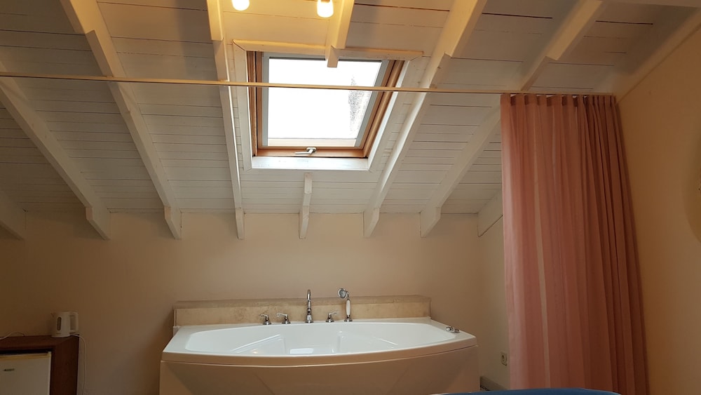 Alaçatı Otel Rebetiko - Image 80