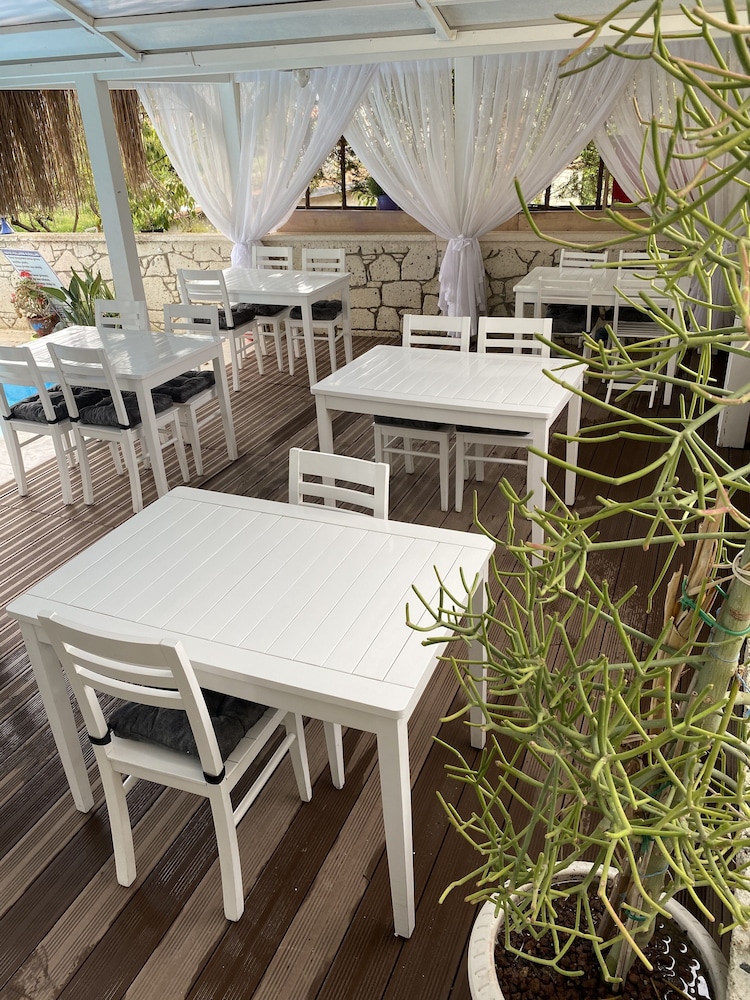 Alacati Eldoris Otel - Image 34