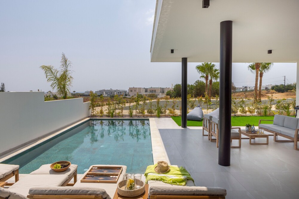 Protaras Aqua Pearl Villa 9