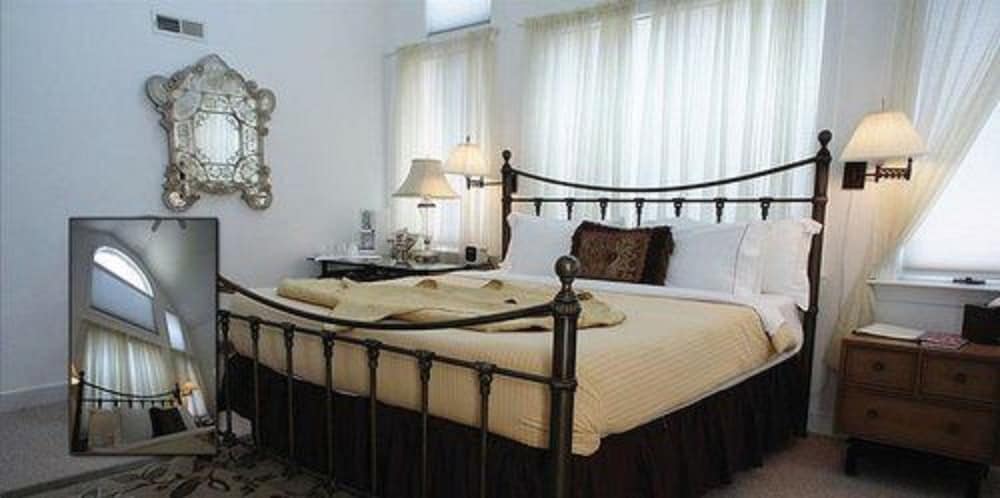 Columbia Vacations - The Columbia Inn at Peralynna Manor - Property Image 5