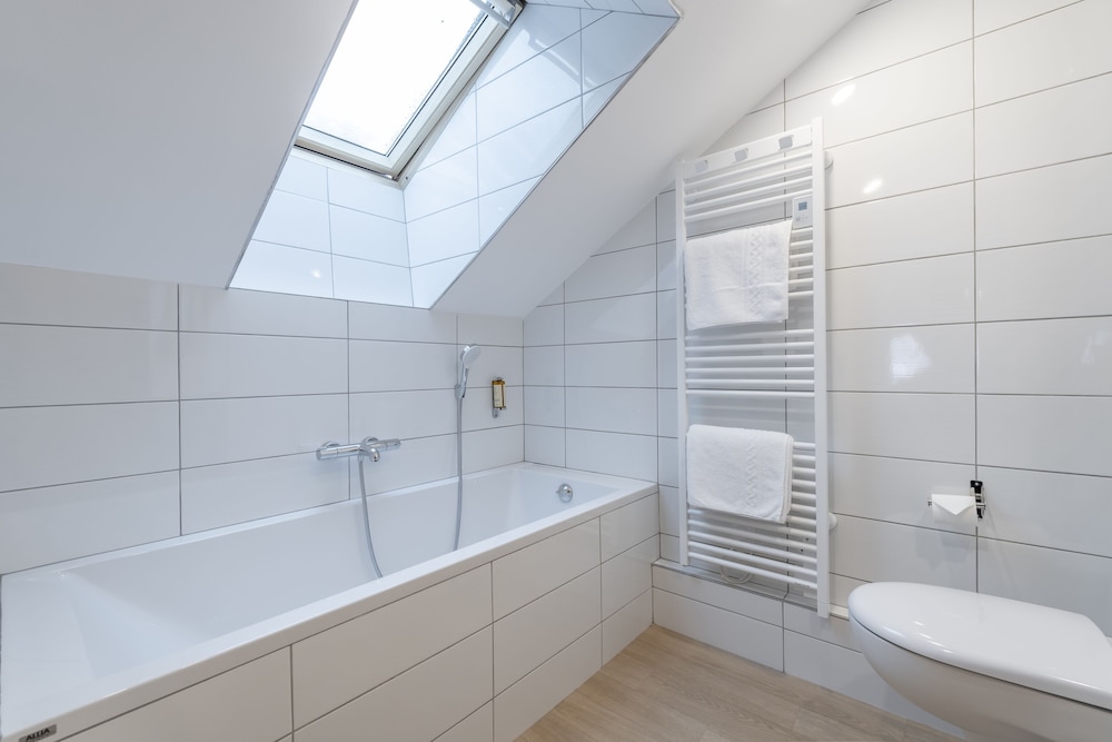 Les Allues Vacations - Hotel L'Eterlou - Property Image 2