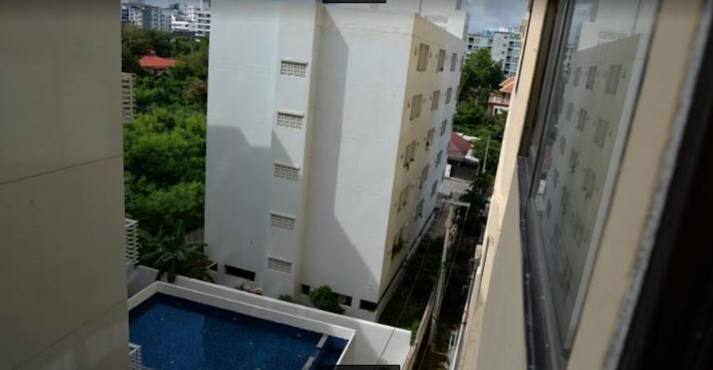 Thep Thip Mansion F5 R5006 view 3